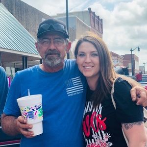 Meet your Posher, Lori